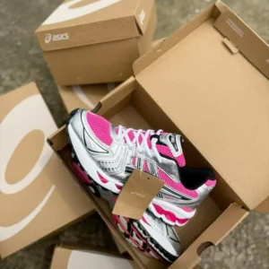 PALETTE DE CHAUSSURES ASICS
