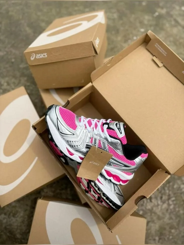 PALETTE DE CHAUSSURES ASICS PALETTE DE CHAUSSURES ASICS
